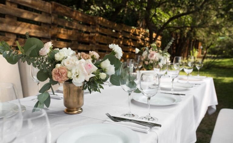 Backyard-Wedding-Mistakes-to-avoid