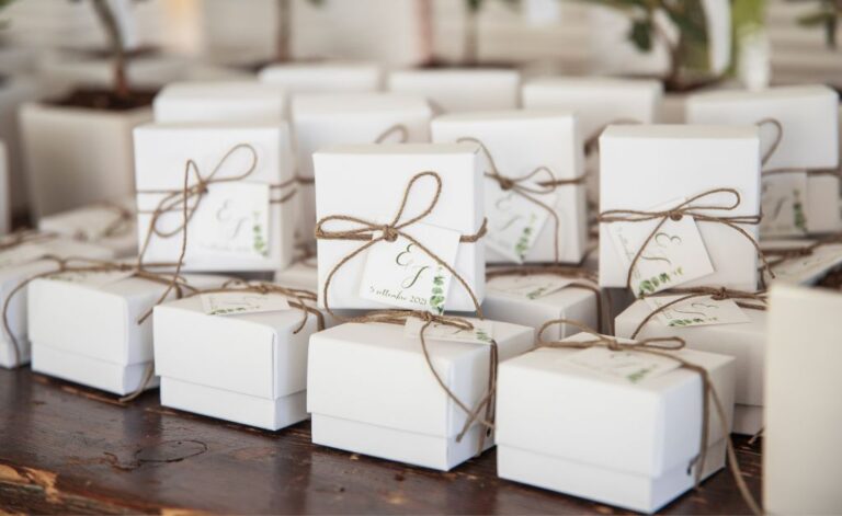 Cheap wedding favors not to miss
