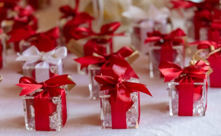Thoughtful Christmas wedding favors for guests
