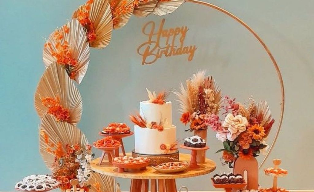 FUN WAYS TO ELEVATE A FALL BIRTHDAY PARTY FOR ADULTS