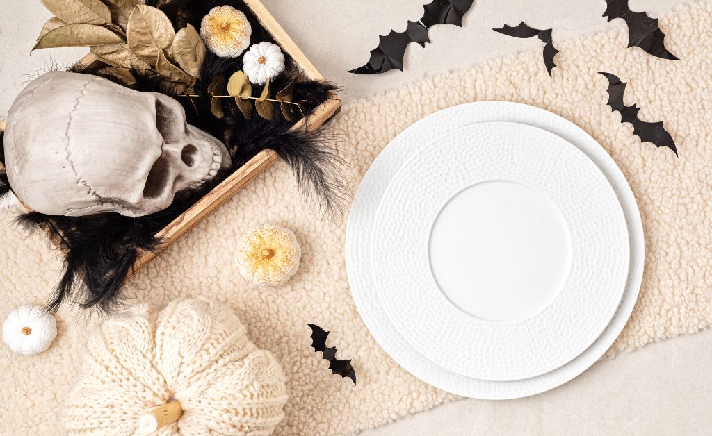 HAUNTING HALLOWEEN CENTERPIECES THAT STEAL THE SHOW