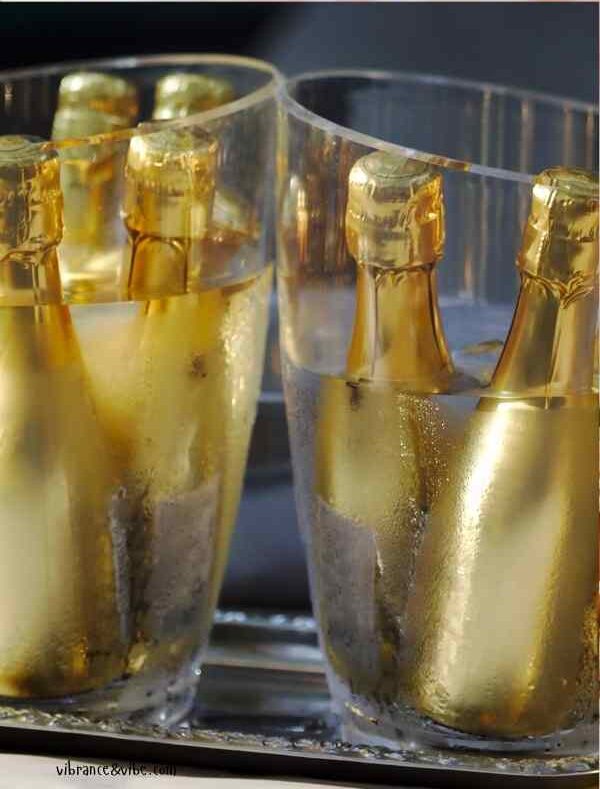 Mini-Bottles-of-Fine-Wine