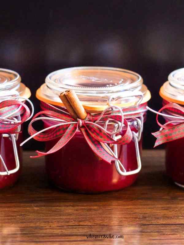 Mini-Jars-of-Jam-Honey-or-Spiced-Nuts.