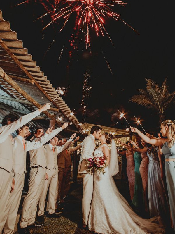 Bridesmaid and Groomsmen Color Pairings for a Christmas Wedding