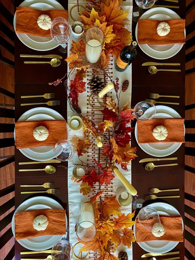Non-Basic-Thanksgiving-Tablescape-Ideas