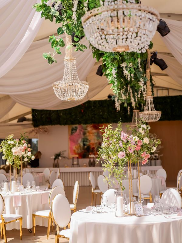 Practical-Tips-for-Flawless-Christmas-Centerpieces