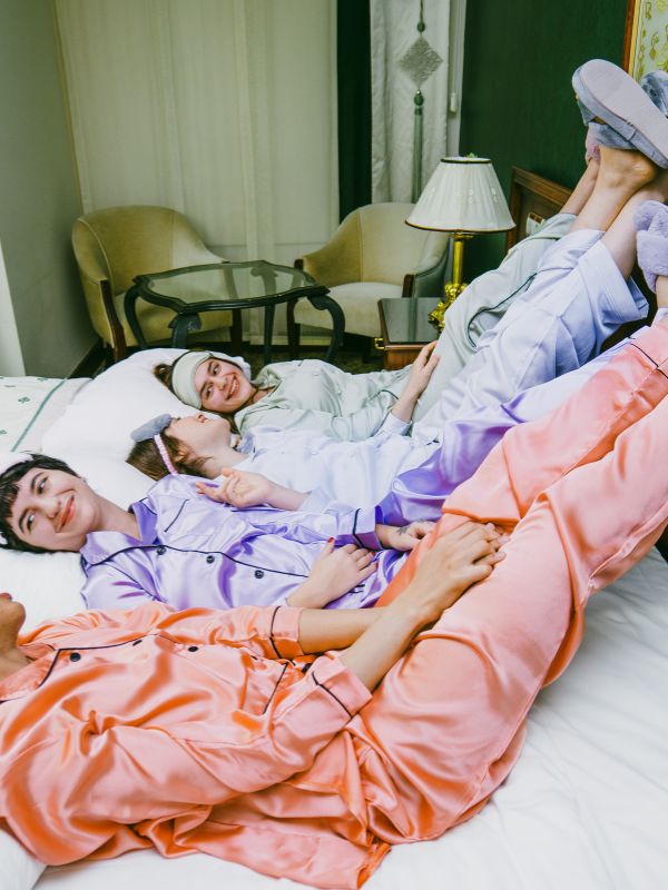 Turning-a-Sleepover-Into-Holiday-Magic