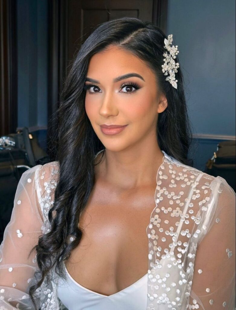 Hair-and-Makeup-That-Match-the-Mood