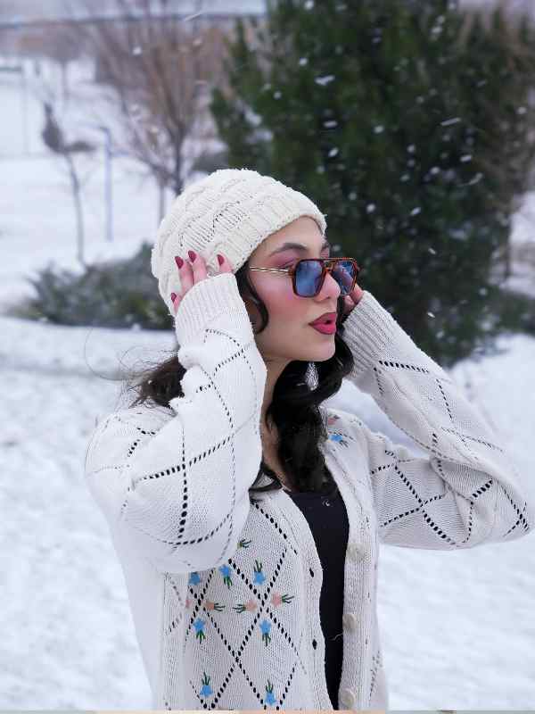 The-Rise-of-Beanie-Hairstyles-in-Winter-Fashion