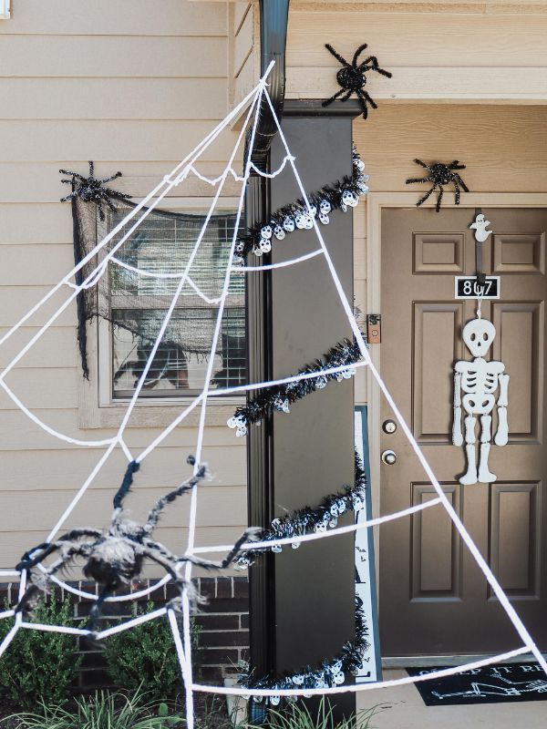 Transforming-Ordinary-into-Unsettlingly-Beautiful.