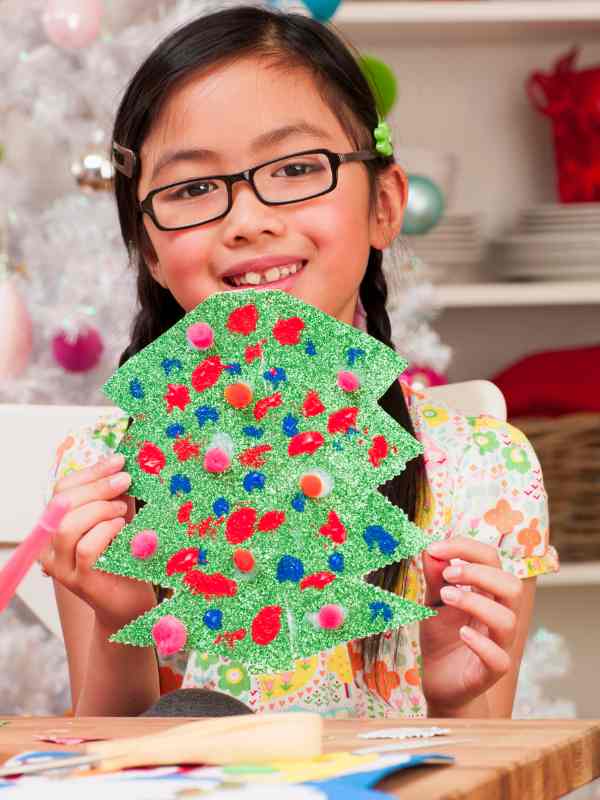 Choosing-Safe-Paint-and-Materials-for-Kids-Craft