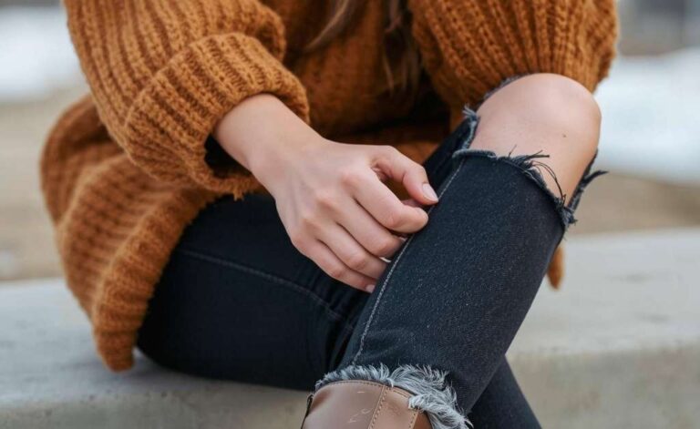 Friendsgiving Outfit Formulas to Recreate