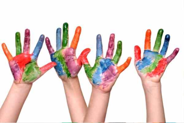 How-to-Make-Handprint-Crafts-That-Actually-Last