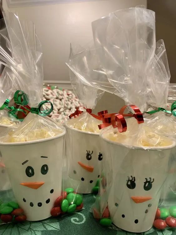 Making-Your-Christmas-Favors-Stand-Out