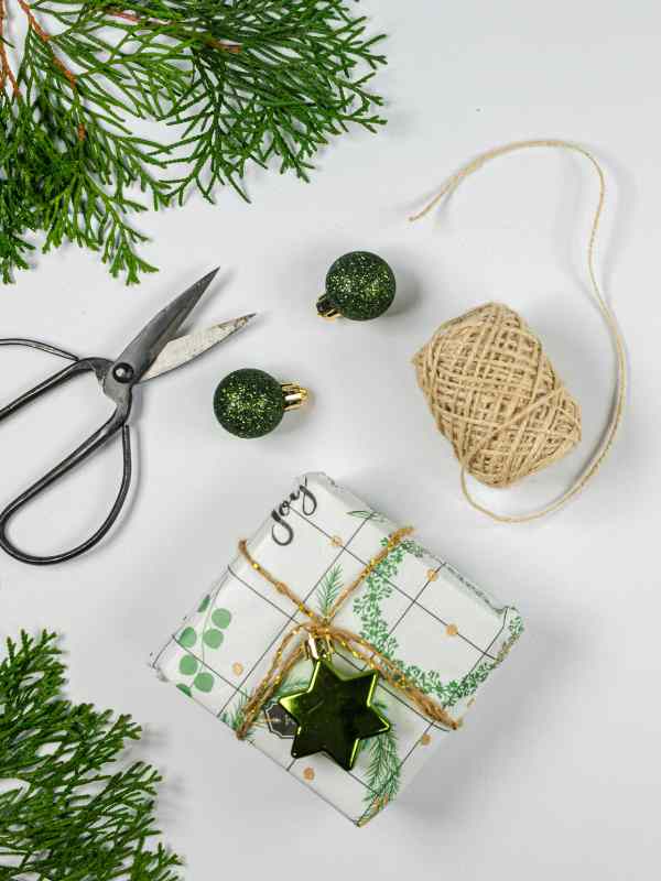 diy-White-Elephant-Gift-Ideas