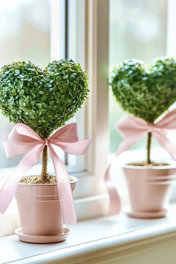 Centerpieces-Ideas-That-Can-Stay-Out-After-Valentines-Day