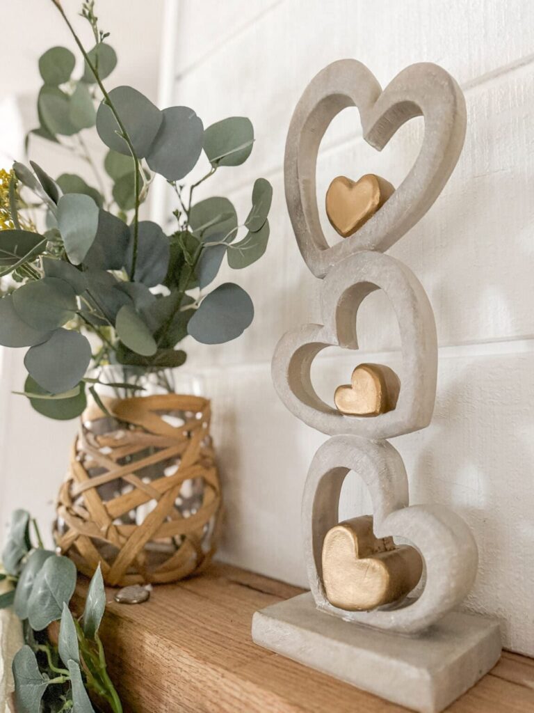 Earthy-Neutral-Love.