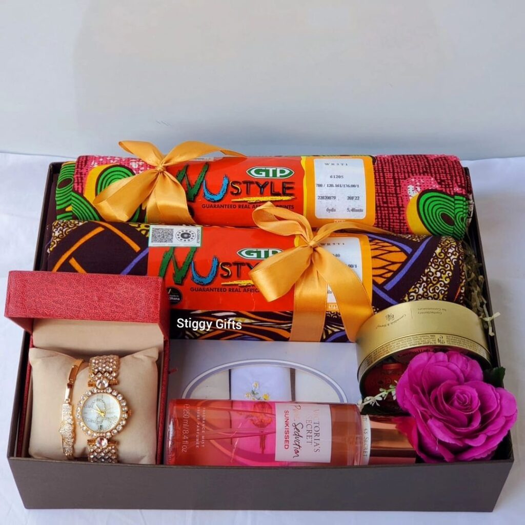 Gifts-for-the-Modern-Stylish-Mom