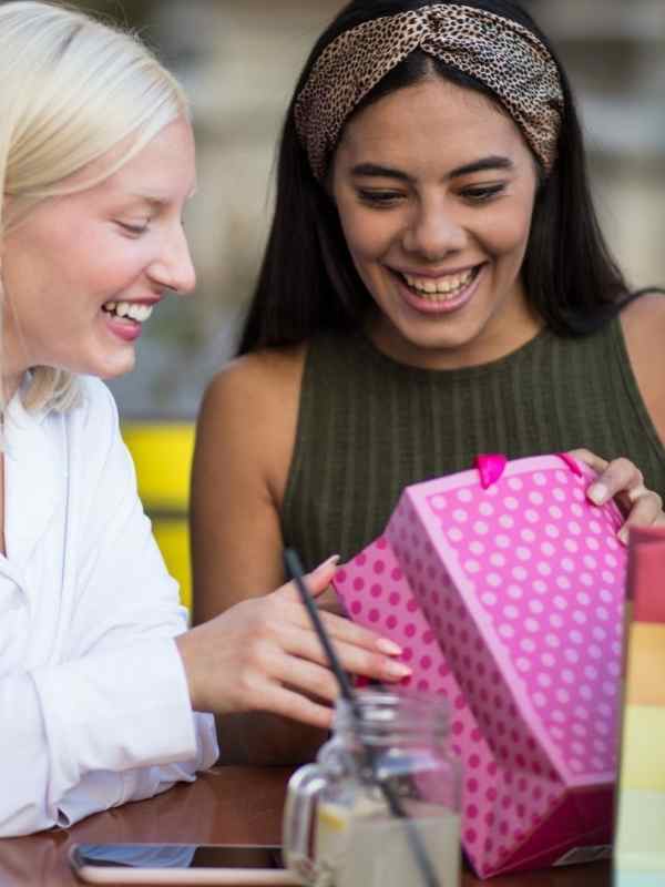 Group-Gifts-vs-Individual-Gifts-at-Work