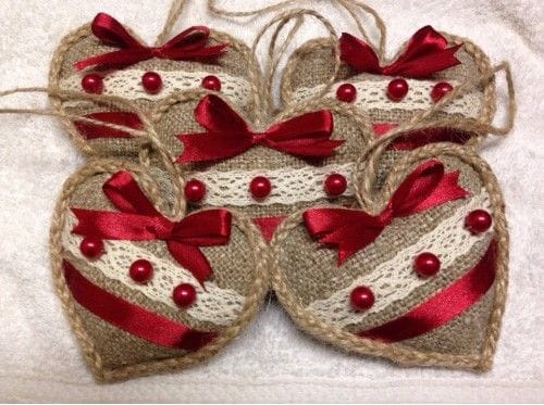 Simple-Valentines-Day-Decor-You-Can-Make-at-Home.