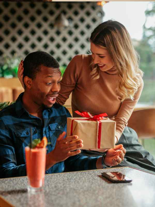 Trends-to-Watch-in-Valentines-Gifts-for-the-Coming-Year