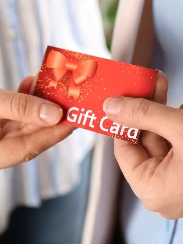 Valentines-Gifts-for-Male-and-Female-Co-Workers