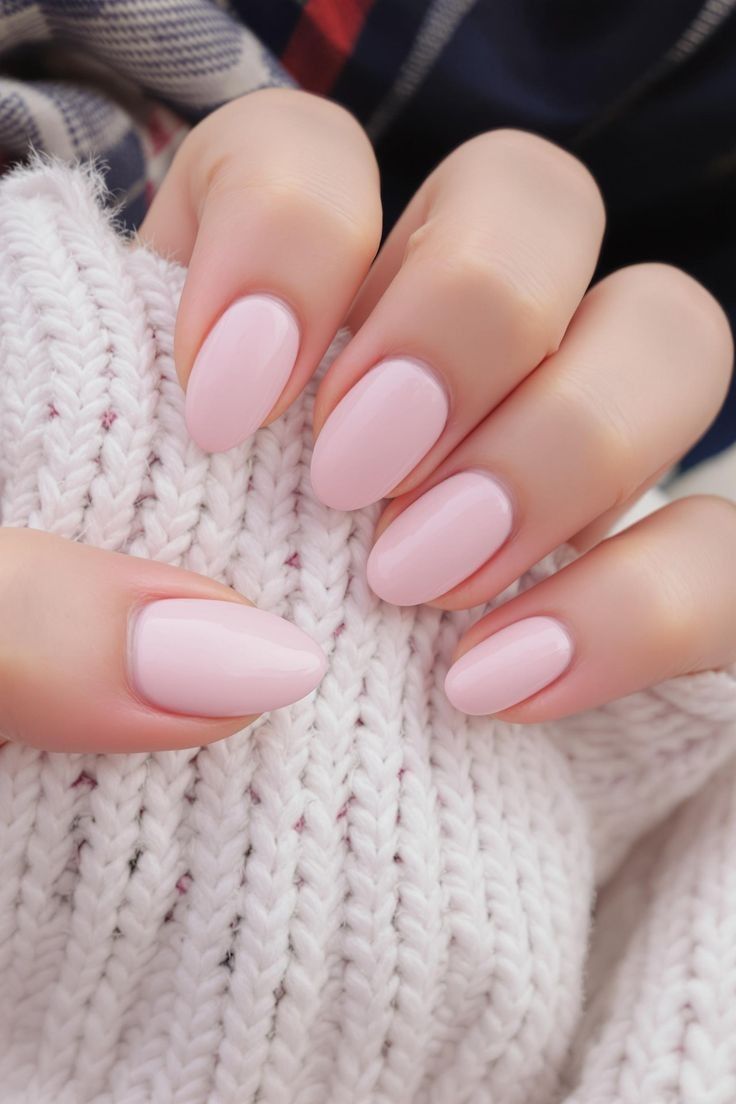 Soft-Pink-Gloss-Nails