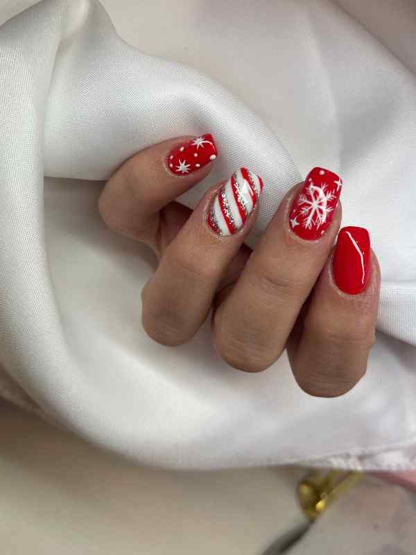 Valentines-Nails-That-Dont-Feel-Cheesy.