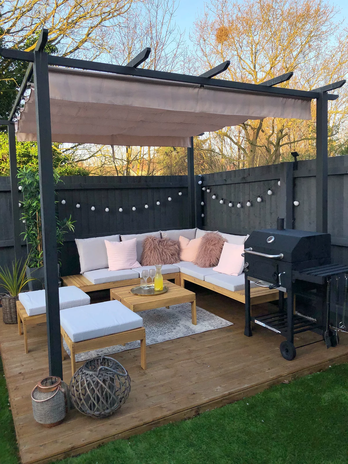 Grill-and-Sit-Setup-fathers-day-party-ideas-for-summer