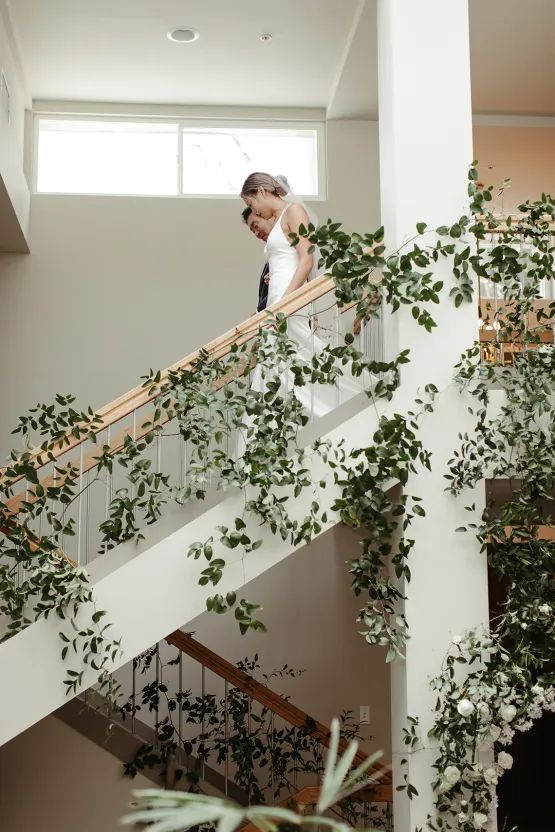 Minimalist-Solo-Walk.