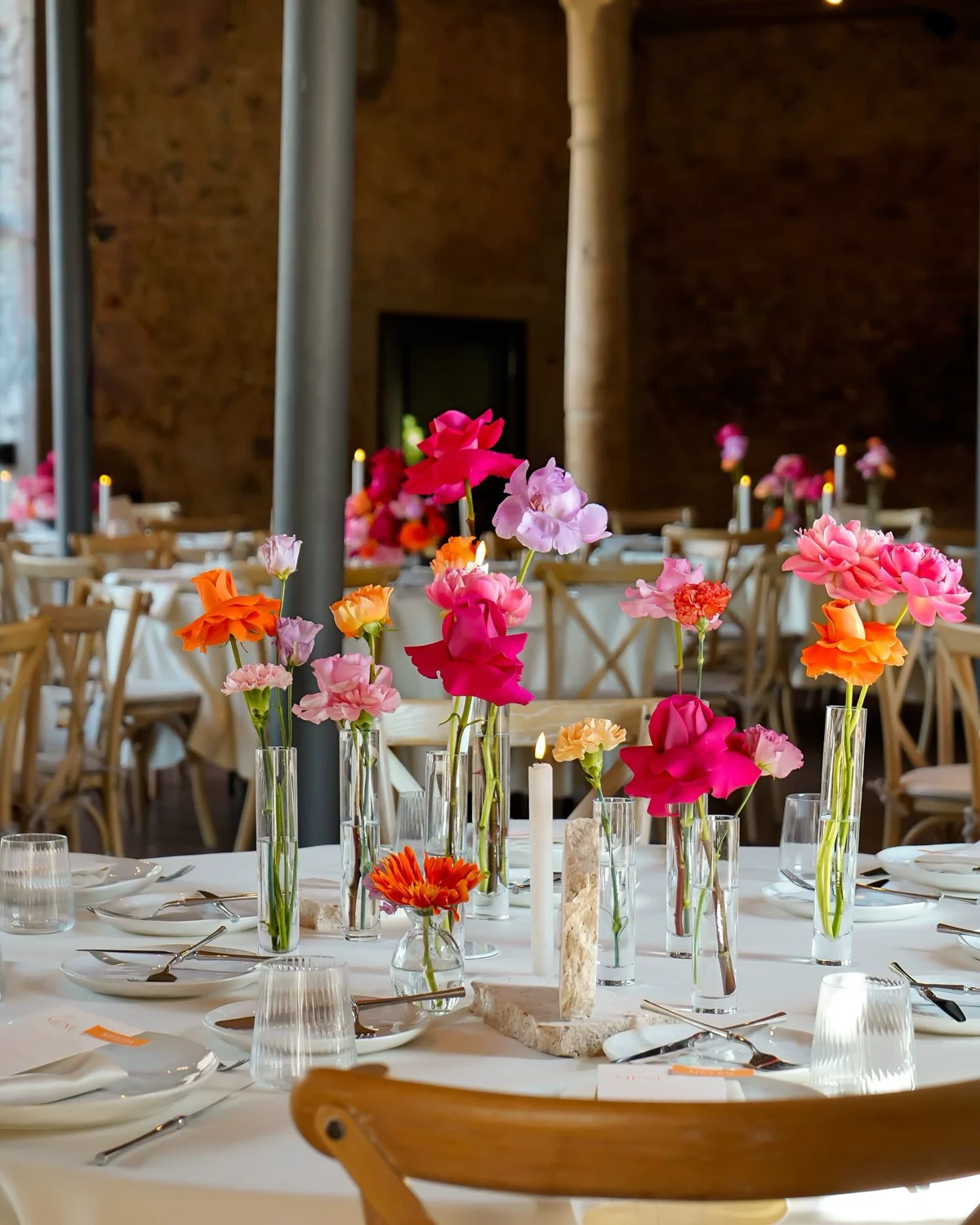 Single-Stem-Vase-Styling-diy-summer-wedding-centerpieces.