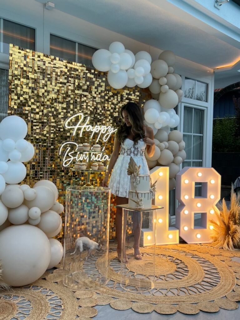 All-white-elegant-theme