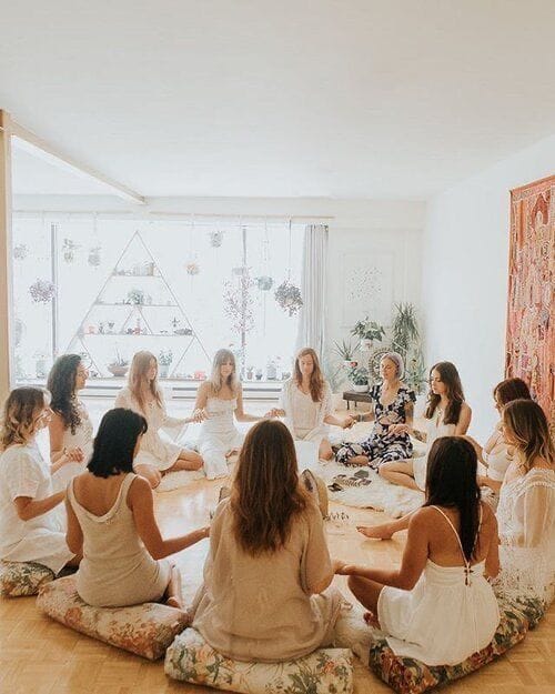 Family-blessing-circle.