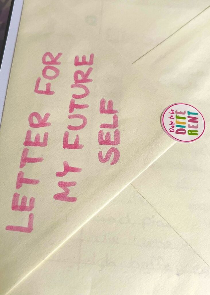 Future-self-letter-writing.